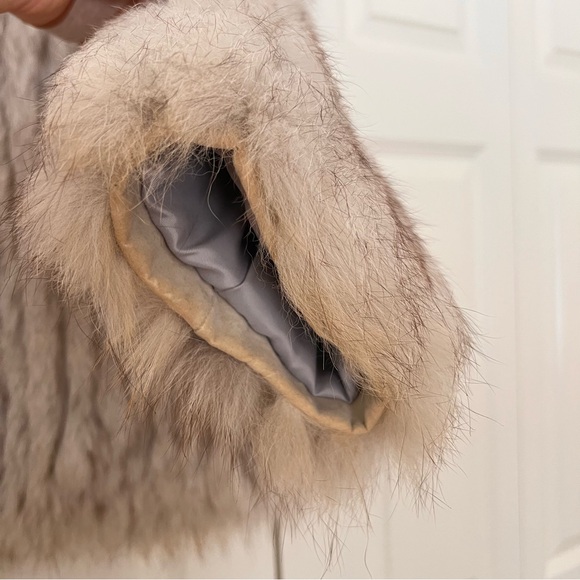Vintage Saga Fox Fur Coat - Picture 7 of 9